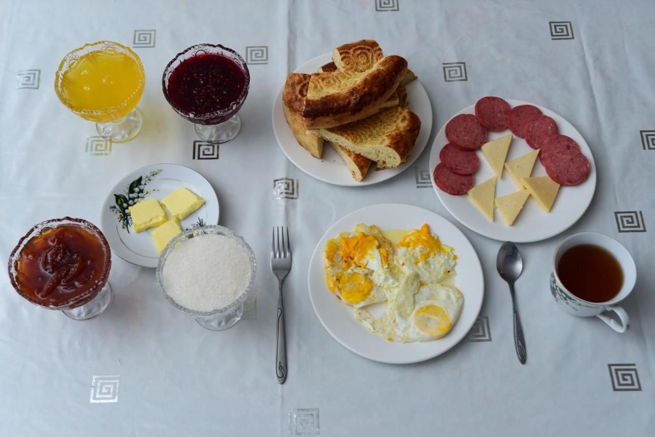Отели типа «постель и завтрак» Sonun Hostel Каракол-15