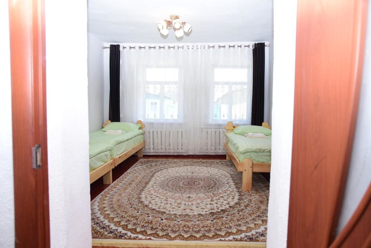 Отели типа «постель и завтрак» Sonun Hostel Каракол-22