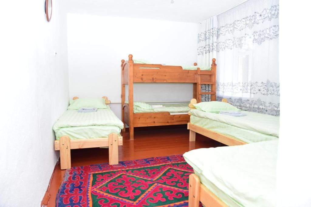 Отели типа «постель и завтрак» Sonun Hostel Каракол-35