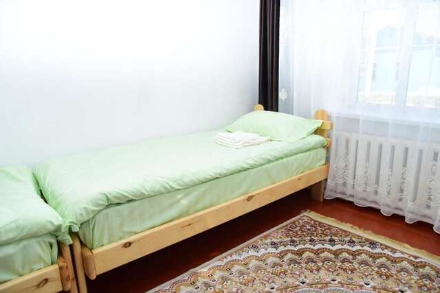 Отели типа «постель и завтрак» Sonun Hostel Каракол-30